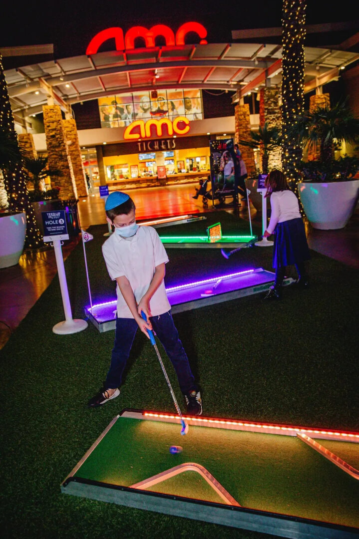 Portable Mini Golf Course LED Golf in Arizona 9, Mobile Miniature Putt Putt Golf