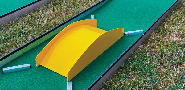 bridge obstacle portable mini golf course putt putt miniature golf 2