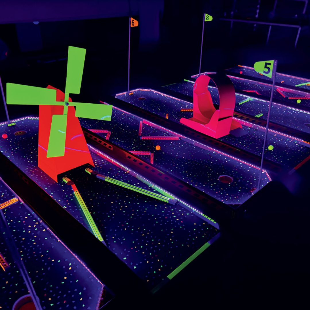 LED blacklight glow 9 hole express portable mini golf mobile putt putt